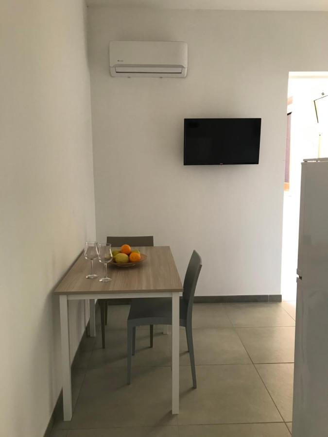 Scogliera Apartments อาโวลา ภายนอก รูปภาพ