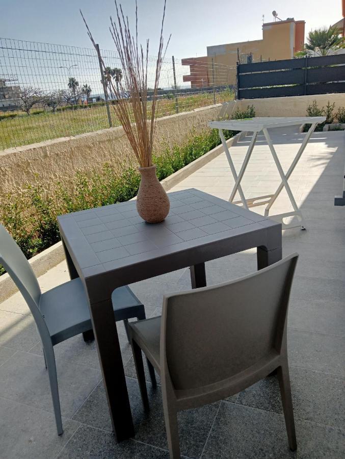 Scogliera Apartments อาโวลา ภายนอก รูปภาพ