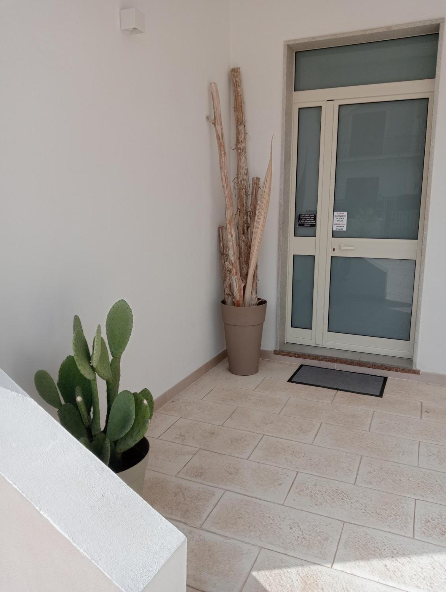 Scogliera Apartments อาโวลา ภายนอก รูปภาพ